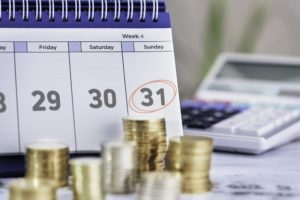 finance-calculator-paying-reminder